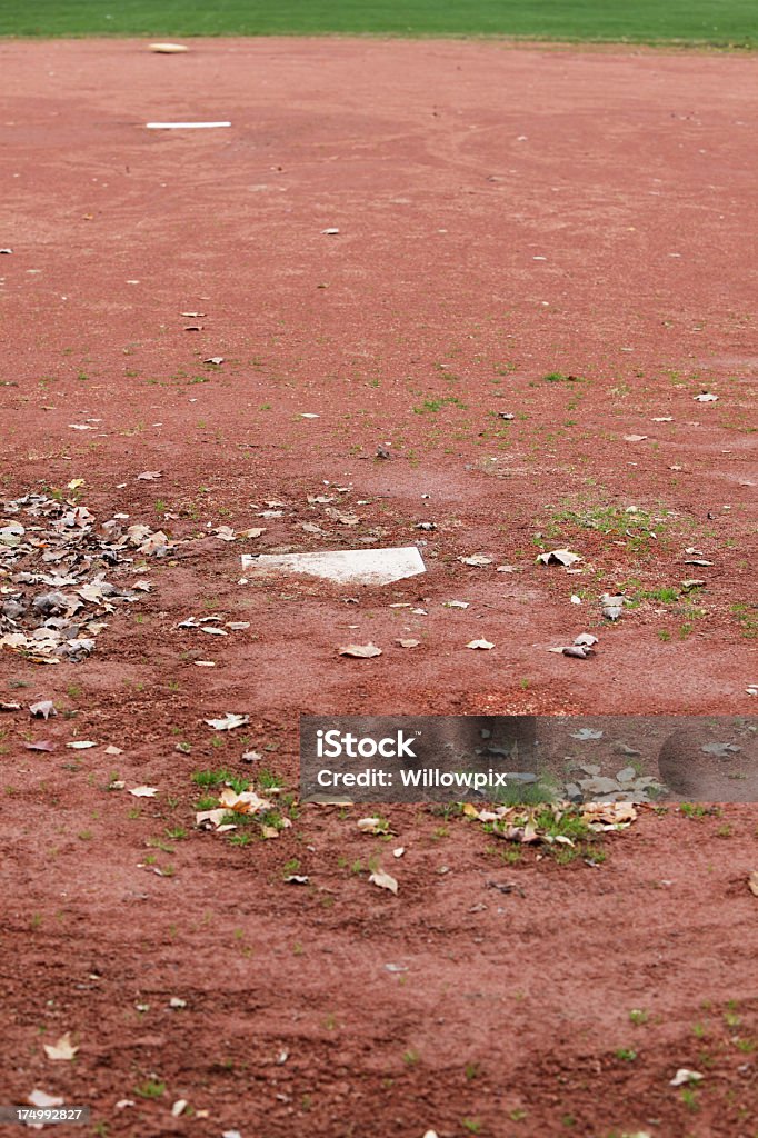 Осенний Софтбол поле грязь - Стоковые фото Американская культура роялти-фри