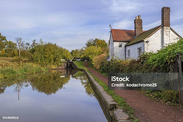 Canal Stockfoto und mehr Bilder von Allgemein - Allgemein, Außenaufnahme von Gebäuden, Baugewerbe