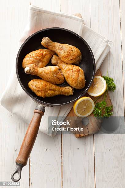 Aves De Capoeira Imagens De Peruas - Fotografias de stock e mais imagens de Carne Branca - Carne Branca, Comida, Coxa de Galinha