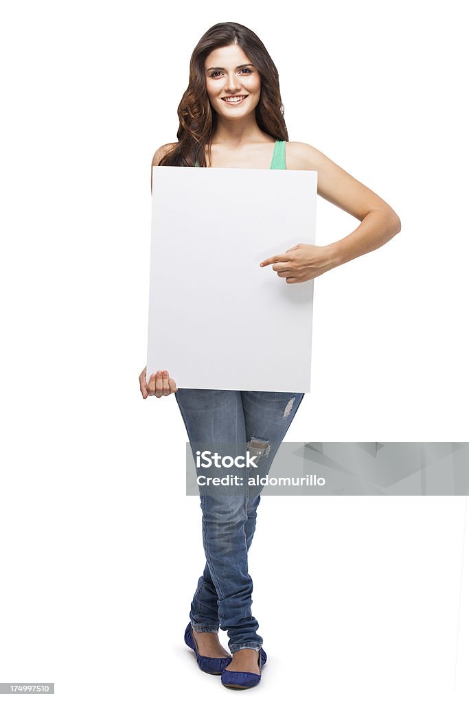 Молодая женщина держит пустой знак - Стоковые фото 20-24 года роялти-фри