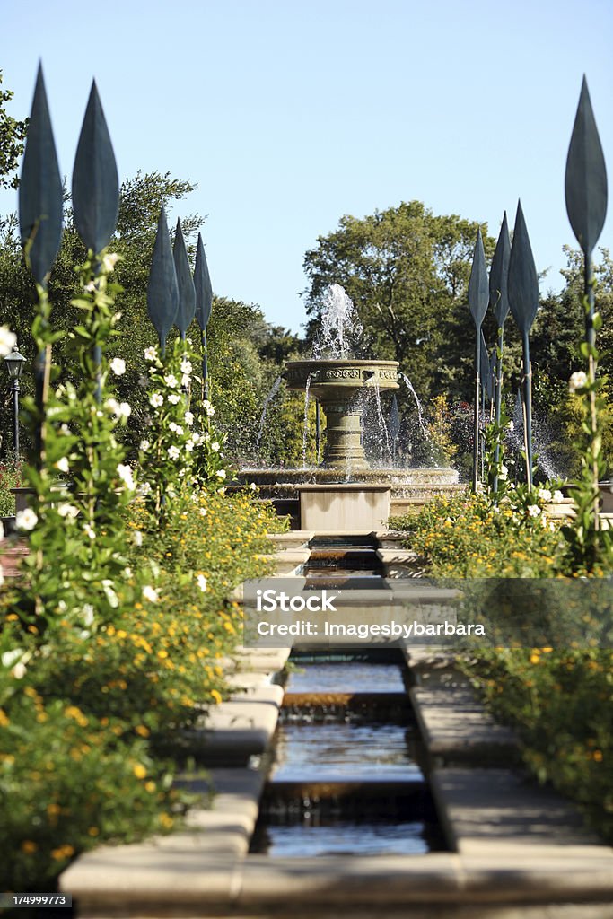 Garten und Wasserspiel - Lizenzfrei Baum Stock-Foto