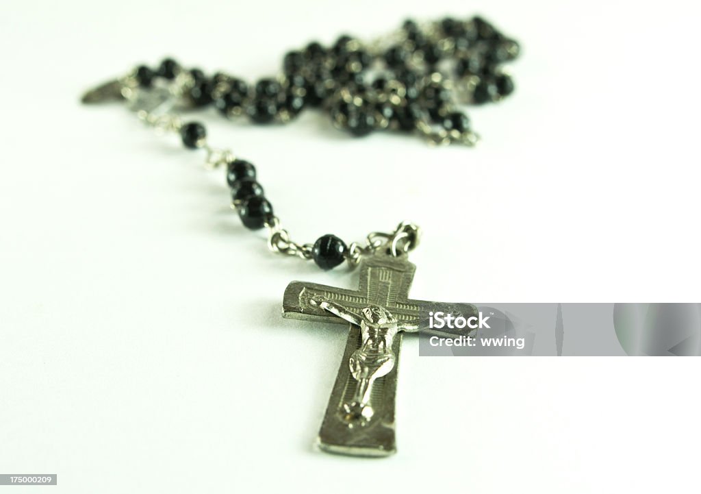 COLLANA ROSARIO CON Crocifisso argento antico - Foto stock royalty-free di Antico - Vecchio stile