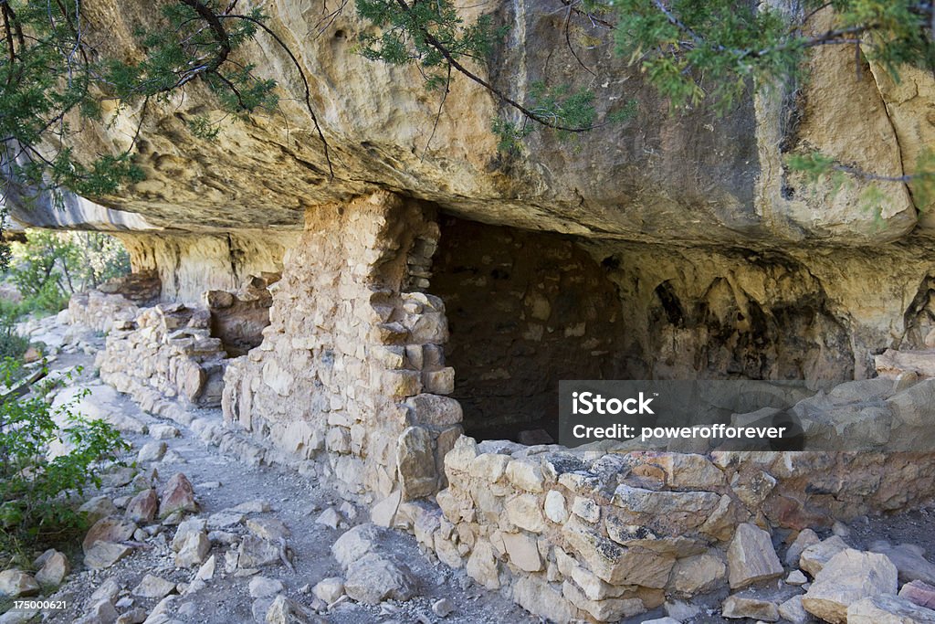 クルミキャニオン国定公園 - Walnut Canyon National Monumentのロイヤリティフリーストックフォト