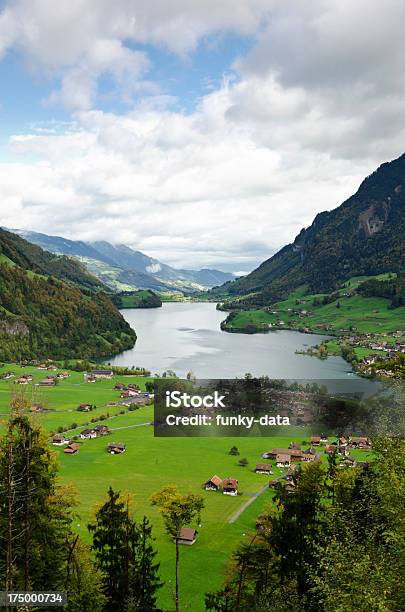 Lungerner Seesee Lungern Der Schweiz Stockfoto und mehr Bilder von Luzern - Luzern, Schweiz, Alpen