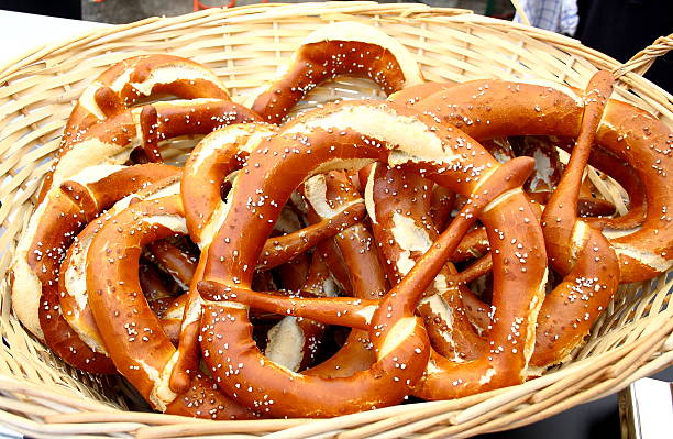 istock Large wicker basket with giant pretzels 175009804