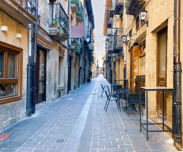 istock Narrow city street scene 1750106712