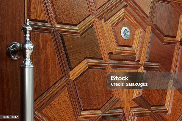 Drzwi Drewniane - zdjęcia stockowe i więcej obrazów Architektura - Architektura, Bez ludzi, Brama