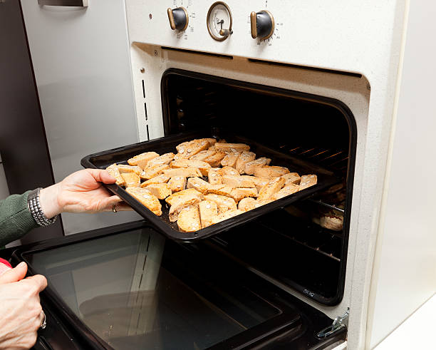 istock Italian cookies cantucci 175022572