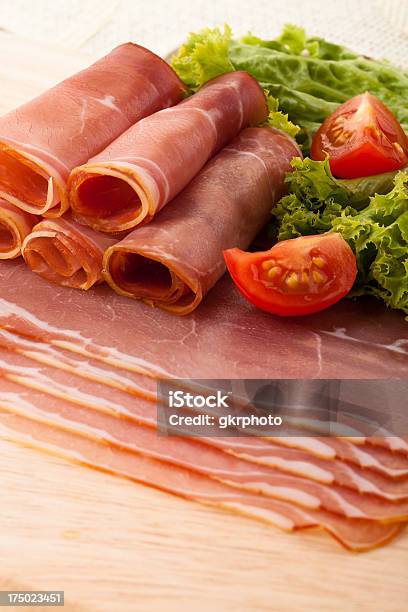 Rollos Con Jamón Ahumado Foto de stock y más banco de imágenes de Alimento - Alimento, Aperitivo - Plato de comida, Bufé