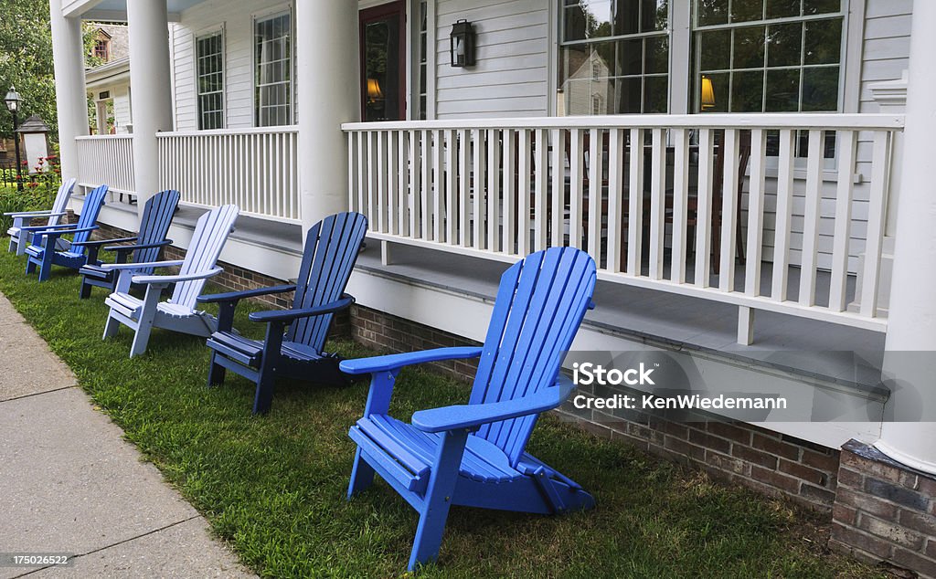 Stühle am Inn - Lizenzfrei Herberge Stock-Foto