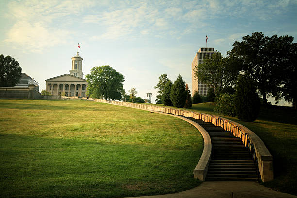 tennessee state capitol - tennessee nashville capital government photos et images de collection