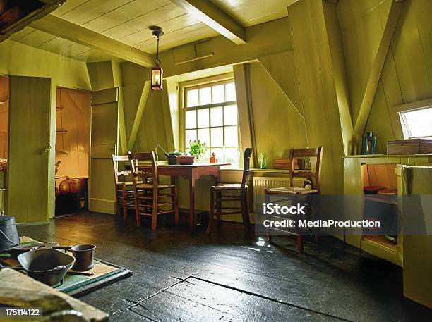 Tradicional Casa Em Um Moinho Holandês - Fotografias de stock e mais imagens de Cozinha - Cozinha, Obsoleto, Cultura Holandesa