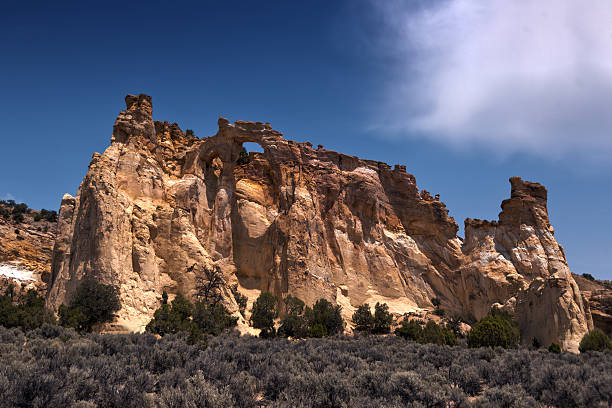 istock HDR of Grosvenor Arch 175116770