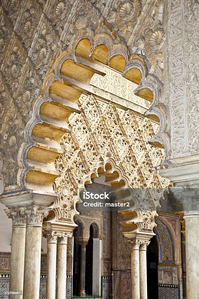 Mudejar decoraciones en el Royal Alcazars de Sevilla, España - Foto de stock de Sevilla libre de derechos