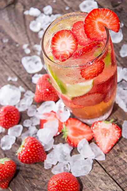 istock Strawberry Caipirinha with Crushed Ice 175124660