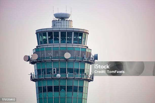 Internationaler Flughafen Hong Kong Control Tower Stockfoto und mehr Bilder von Antenne - Antenne, Asien, China