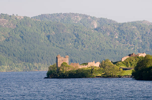 castelo de urquhart - urquhart castle - fotografias e filmes do acervo