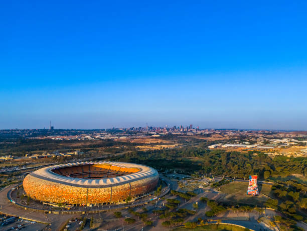 fnb-stadion in johannesburg - soccer city stock-fotos und bilder