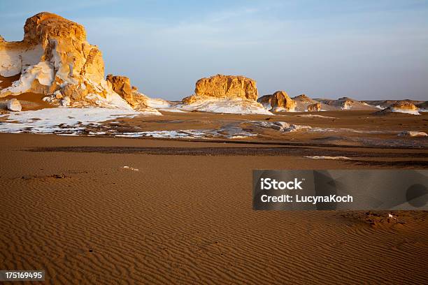 Sahara Desert Stockfoto und mehr Bilder von Abenddämmerung - Abenddämmerung, Afrika, Australisches Buschland