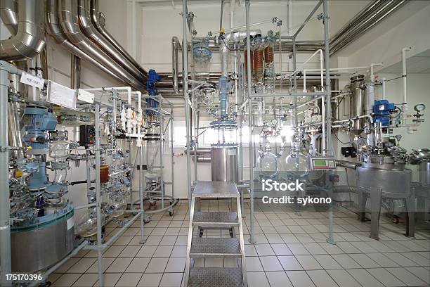 Clean Room In Pharmaceutical Factory Stock Photo - Download Image Now - Pharmacy, Manufacturing, Medicine