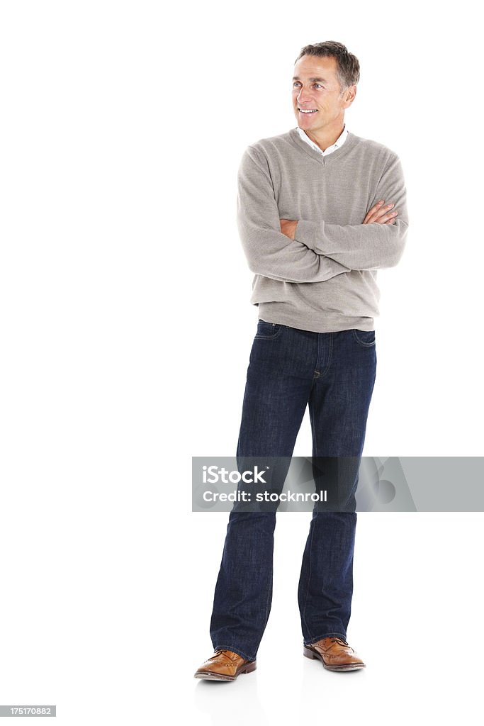 Casual hombre senior mirando copyspace - Foto de stock de Hombres libre de derechos