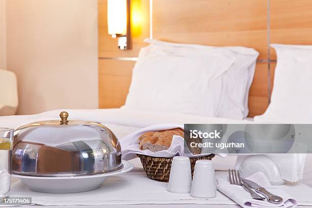 ホテルのお部屋 - ルームサービスのストックフォトや画像を多数ご用意 - ルームサービス, 食べ物, お手洗い