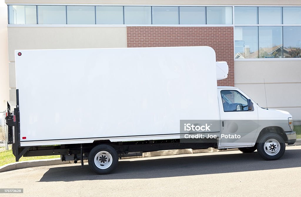 Caminhão de entrega - Foto de stock de Caminhonete de Entregas royalty-free