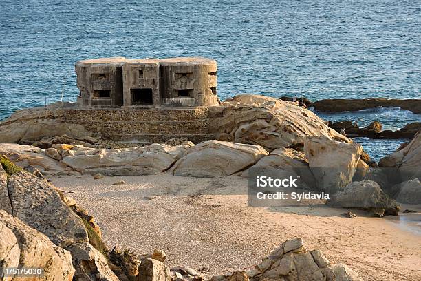 Bunker — стоковые фотографии и другие картинки Саара де лос Атунес - Саара де лос Атунес, Бомбоубежище, Кадис