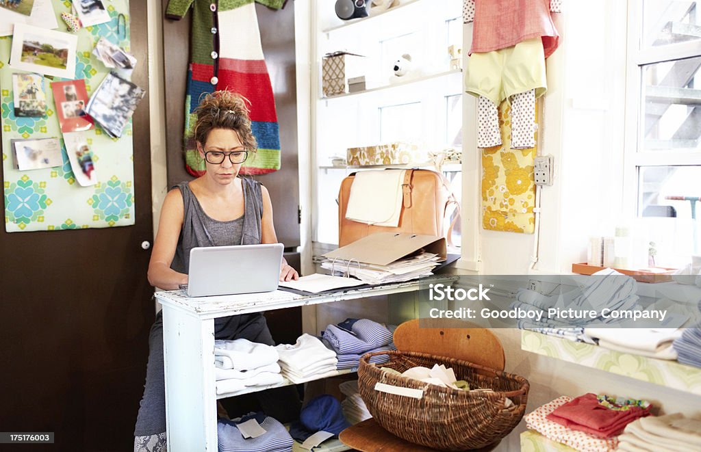 Equilibrando seu livros - Foto de stock de Escolher royalty-free