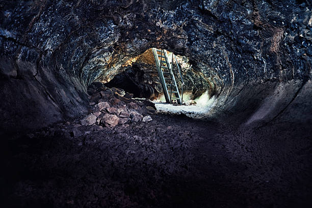 istock Golden Dome Cave at Lava Beds National Monument - HDR 175176057