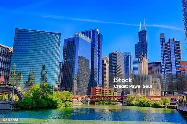 Centrum Chicago - zdjęcia stockowe i więcej obrazów Chicago - Illinois - Chicago - Illinois, Lato, Panorama miasta