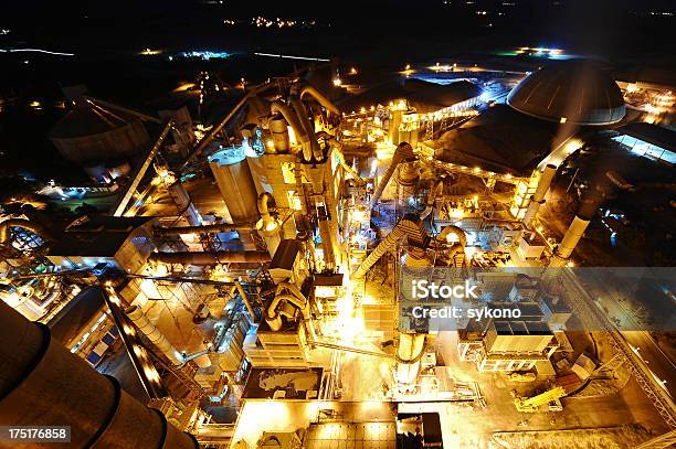 Foto de Heavy Industry e mais fotos de stock de Areia - Areia, Azul, Aço