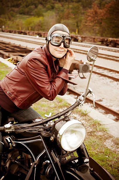 istock Retro Female Motorcyclist - 1935 Style 175181118