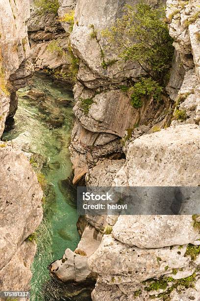 Big Troughs De Soča Río Foto de stock y más banco de imágenes de Agua - Agua, Aire libre, Azul turquesa