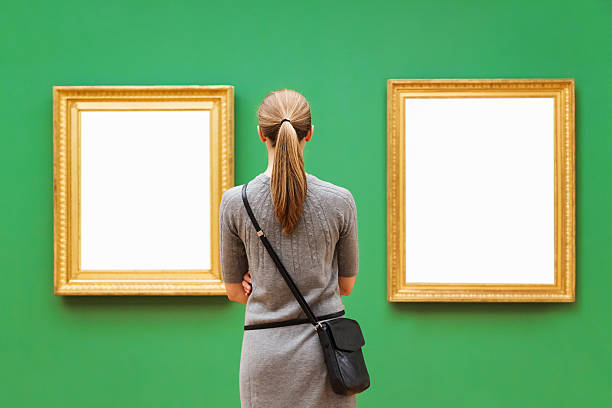 istock woman in a gallery 175182735