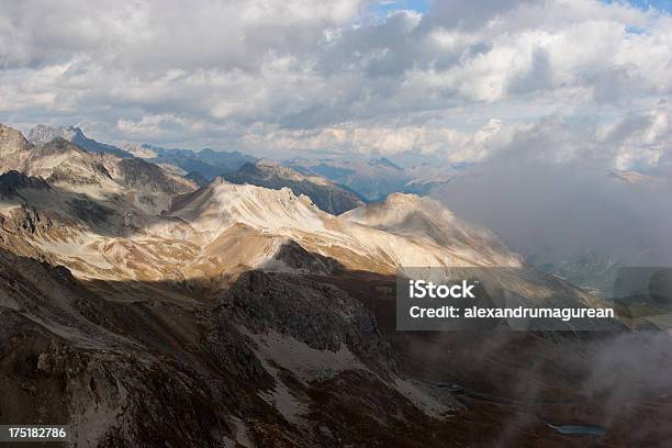 Alpy Szwajcarskie - zdjęcia stockowe i więcej obrazów Alpy Szwajcarskie - Alpy Szwajcarskie, Bez ludzi, Chmura