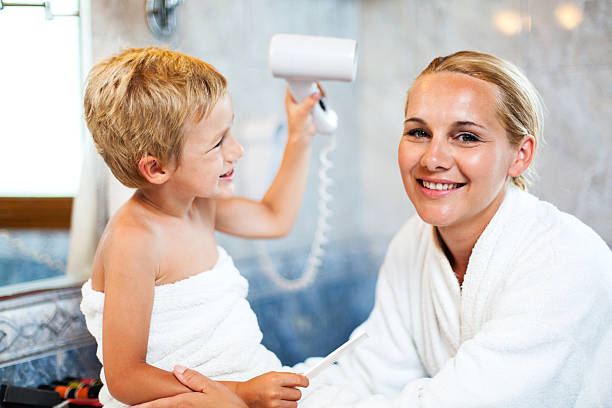istock Mother and child in the bathroom 175184368