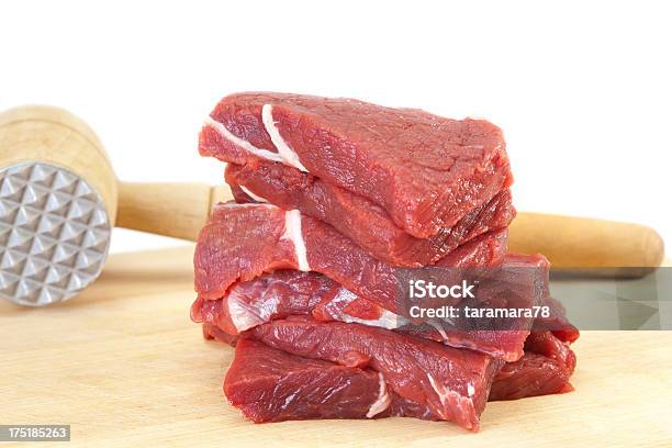 Carne De Vaca - Fotografias de stock e mais imagens de Batedor de Carne - Batedor de Carne, Bife, Carne