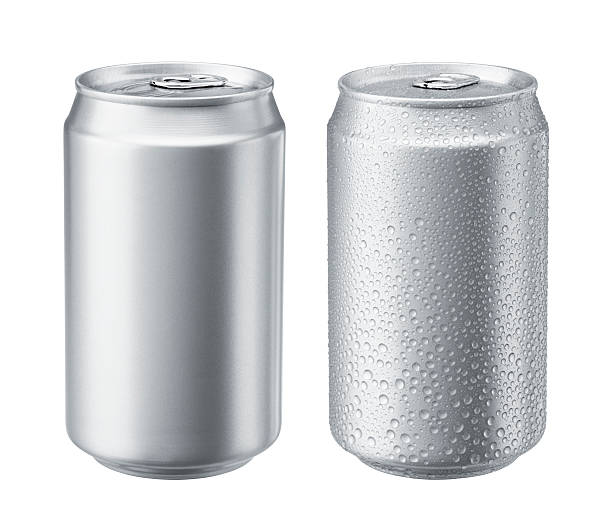 istock Two aluminum cans with one exhibiting sweat 175185361