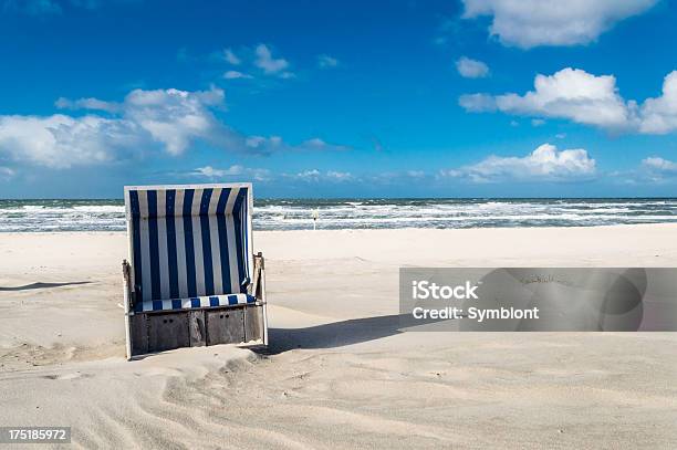 Strandkorb Stockfoto und mehr Bilder von Strandkorb - Strandkorb, Deutschland, Insel Sylt