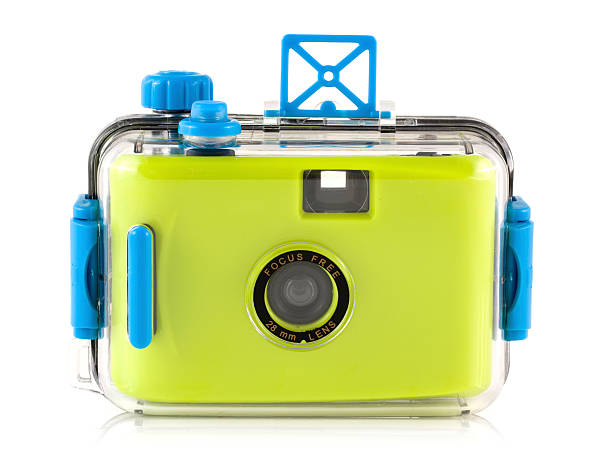 istock Toy 35mm film underwater camera on a white background 175187132