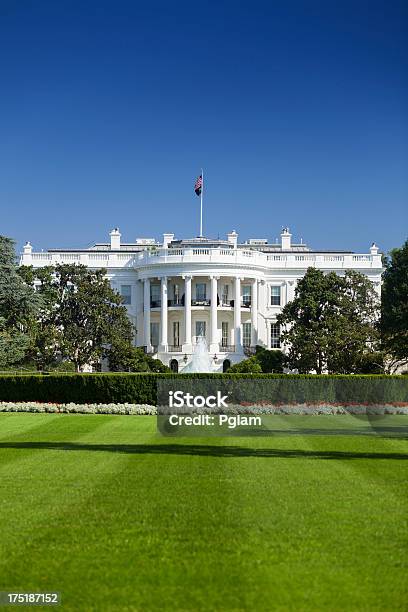 White Haus Stockfoto und mehr Bilder von Weißes Haus - Weißes Haus, Washington DC, Vertikal