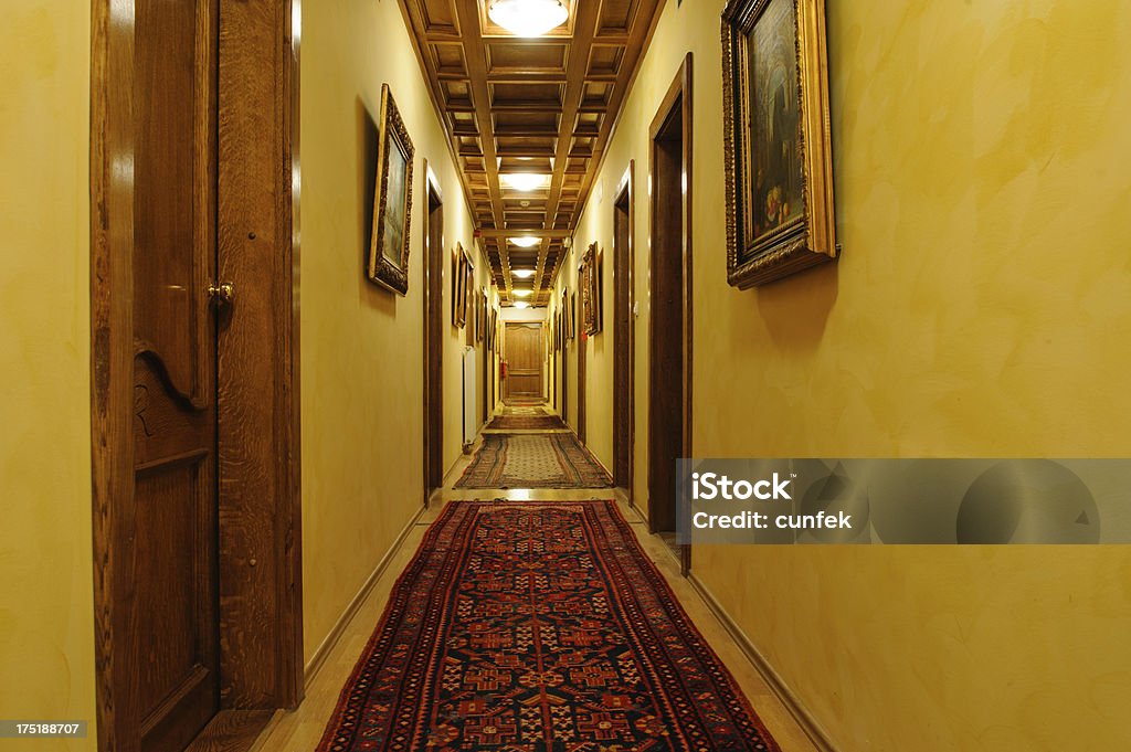 Antikes Korridor - Lizenzfrei Eingangshalle - Wohngebäude-Innenansicht Stock-Foto