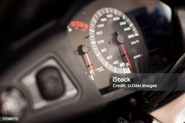 Dashboard Einer Modernen Motorrad Stockfoto und mehr Bilder von Armaturenbrett - Armaturenbrett, Extreme Nahaufnahme, Fotografie