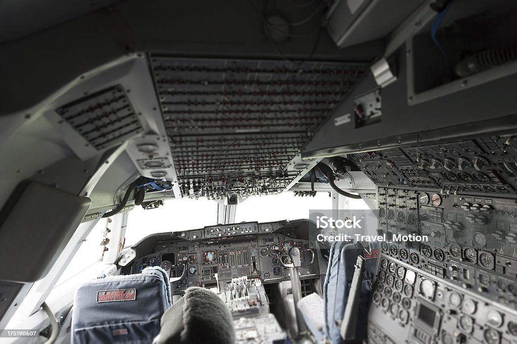 interior de un avión cabina de - Foto de stock de Acelerador libre de derechos