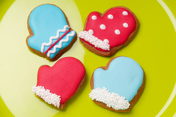 istock Cookies with colored icing in the shape of mittens. 175193329