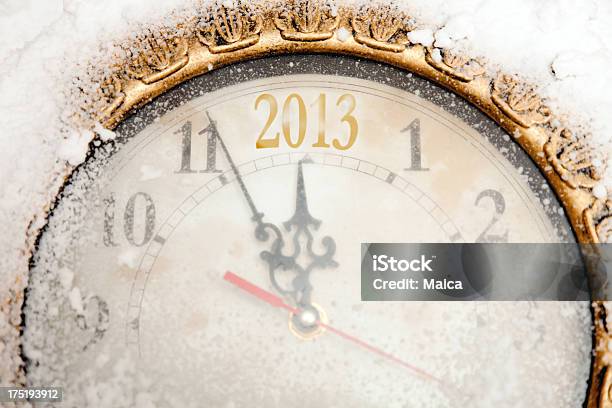 Año Nuevo 2013 Cuenta Atrás Foto de stock y más banco de imágenes de 2013 - 2013, Abstracto, Aguja de Reloj