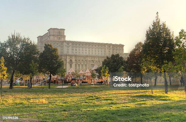 Ceausescus Palace — стоковые фотографии и другие картинки Архитектура - Архитектура, Без людей, Бухарест