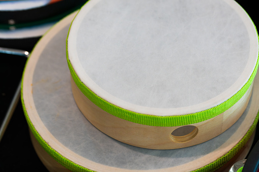 Percussion: tambourine