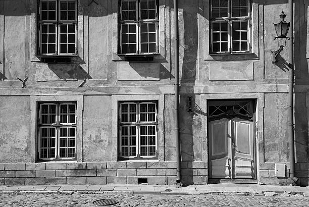 istock Old houses in Tallinn 175195824